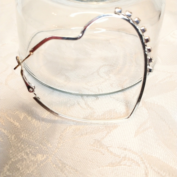 Monaco Exquisite Silver Heart With Crystal Rhinestone Statement Dangle Earrings - Picture 2 of 4